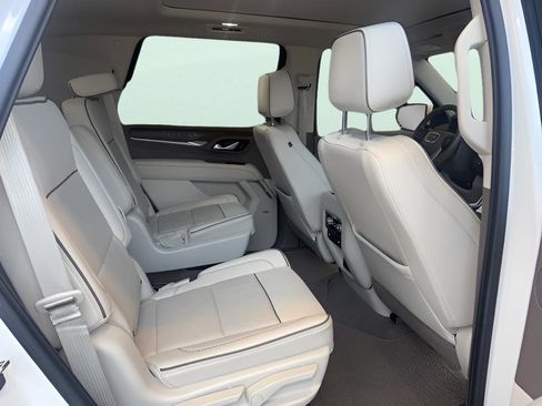 Certified 2022 GMC Yukon Denali image 11