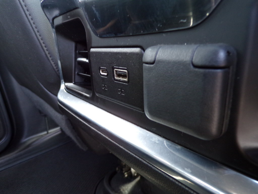 Used 2022 GMC Sierra 1500 AT4 w/ AT4 Premium Package AWD/4WD image 12