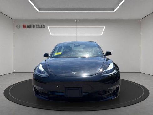 Used 2022 Tesla Model 3 Long Range AWD/4WD image 8