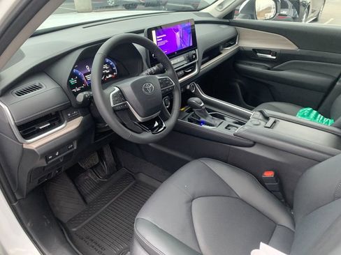 New 2026 Toyota Grand Highlander Limited image 10