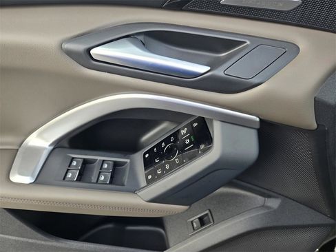 New 2025 Audi Q5 Premium Plus image 18