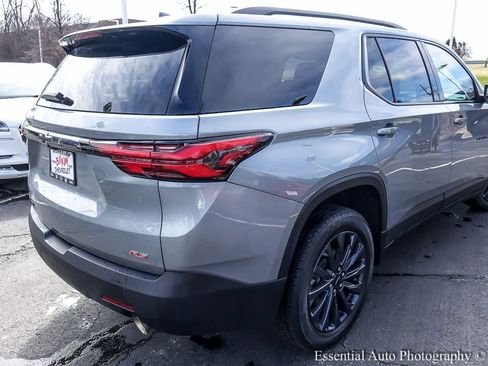 Used 2023 Chevrolet Traverse RS AWD/4WD image 11