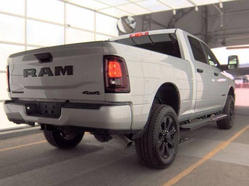 Used 2026 RAM 2500 Big Horn AWD/4WD image 2