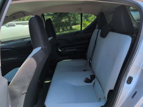 Used 2018 Toyota Prius C One FWD image 13