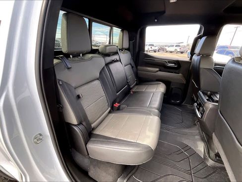 Used 2022 Chevrolet Silverado 1500 ZR2 w/ Technology Package image 20