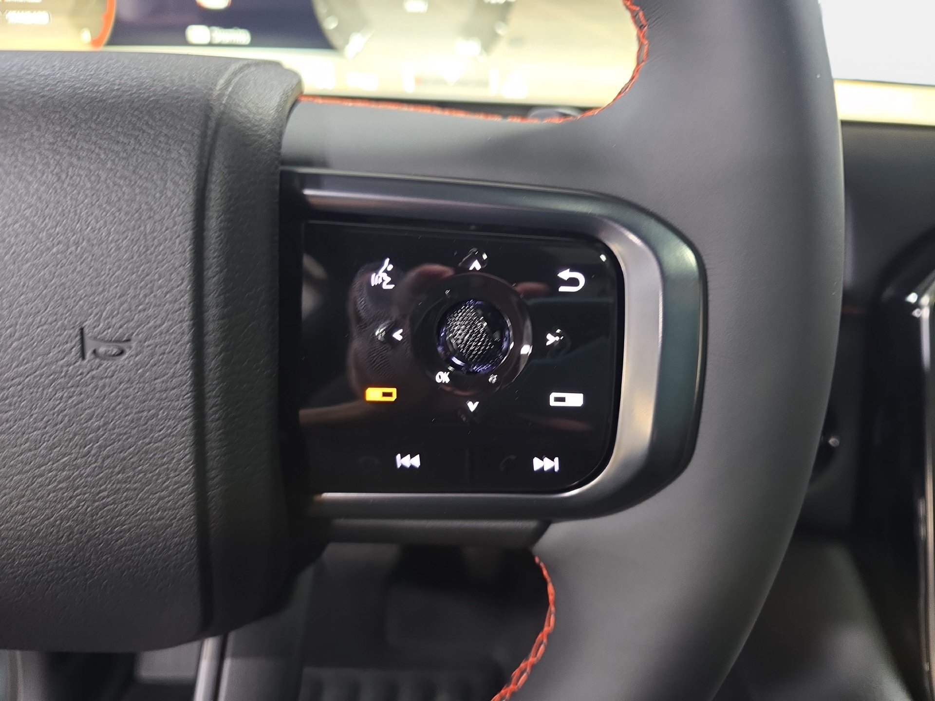 New 2026 Nissan Armada PRO-4X AWD/4WD image 18
