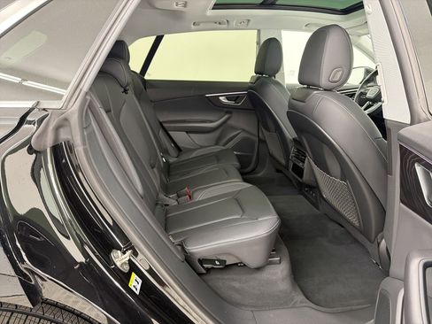 Used 2022 Audi Q8 Premium Plus AWD/4WD image 26