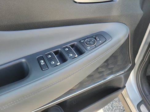 Used 2021 Hyundai Santa Fe SEL w/ Convenience + Premium Package FWD image 12