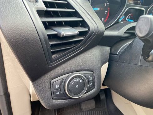 Used 2018 Ford Escape SE w/ SE Sync 3 Package FWD image 18