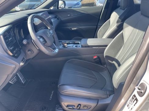 Used 2023 Lexus RX 500h F Sport image 10