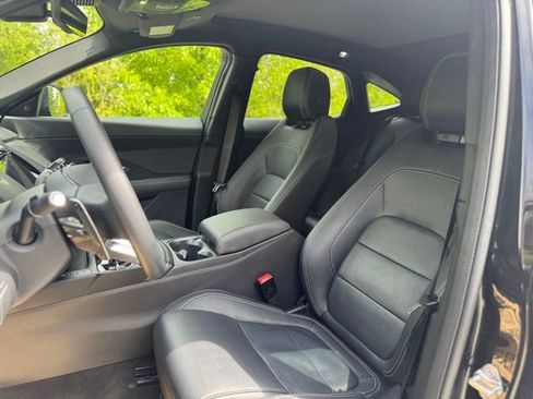 Certified 2024 Jaguar E-PACE R-Dynamic SE AWD/4WD image 11