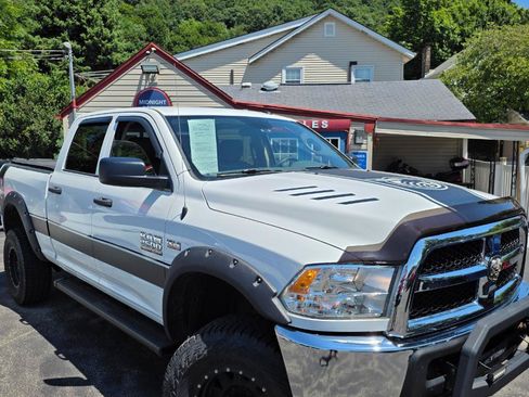 Used 2016 RAM 2500 Tradesman w/ Chrome Appearance Group AWD/4WD image 2