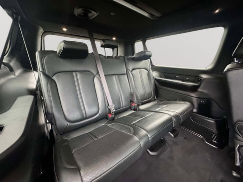 Used 2023 Jeep Wagoneer L Series III w/ Premium Group I image 37