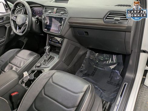 Used 2022 Volkswagen Tiguan SEL R-Line AWD/4WD image 34