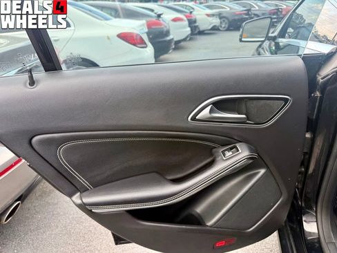 Used 2016 Mercedes-Benz CLA 250 4MATIC image 30