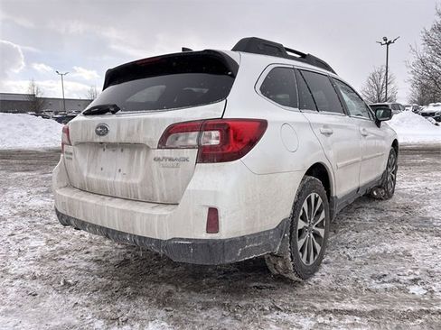 Used 2017 Subaru Outback 2.5i Limited image 11