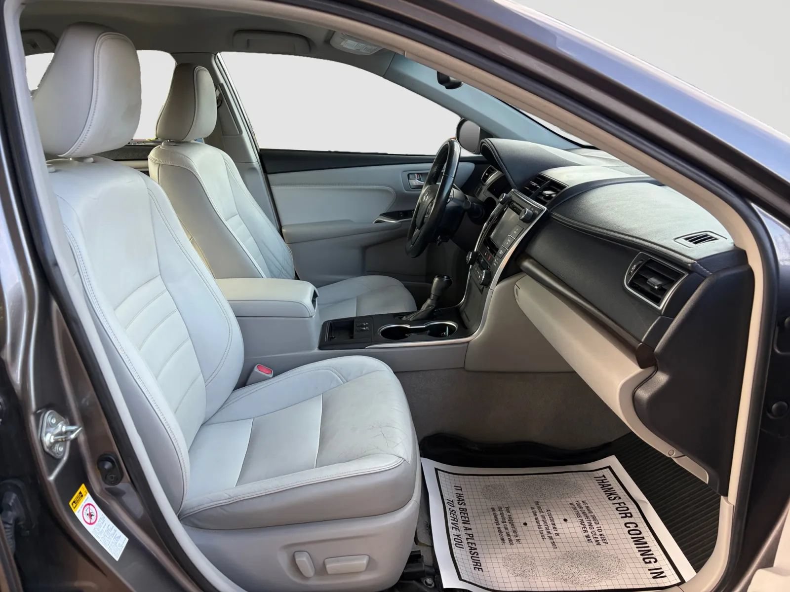 Used 2016 Toyota Camry XLE w/ Convenience Package FWD image 20