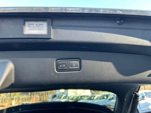 Used 2024 Genesis GV70 2.5T w/ Advanced Package image 30