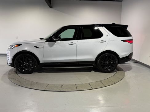 Used 2023 Land Rover Discovery S R-Dynamic AWD/4WD image 12