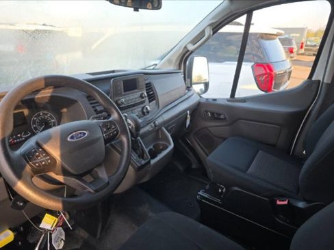 Used 2025 Ford Transit 250 Low Roof w/ Exterior Upgrade Package RWD image 7
