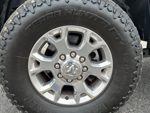 Used 2023 RAM 2500 Laramie image 9