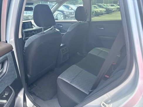 Used 2023 Nissan Rogue SV FWD image 20