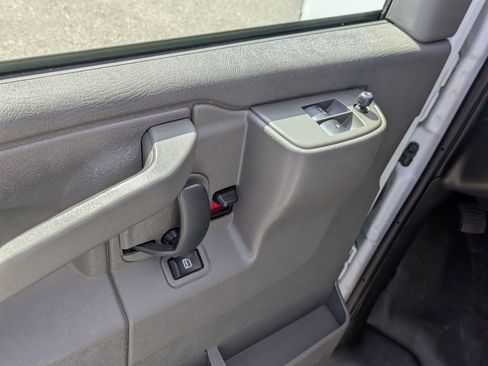 Used 2024 Chevrolet Express 2500 w/ Driver Convenience Package image 11