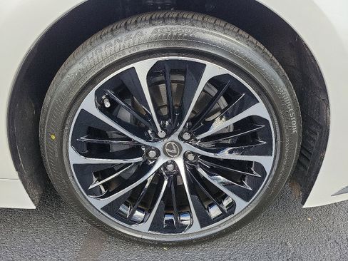 Used 2022 Lexus LS 500 AWD w/ Luxury Package image 27