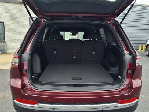 New 2026 Jeep Grand Cherokee Laredo AWD/4WD image 21
