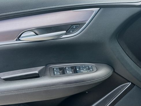 Used 2024 Cadillac XT5 Luxury FWD image 14