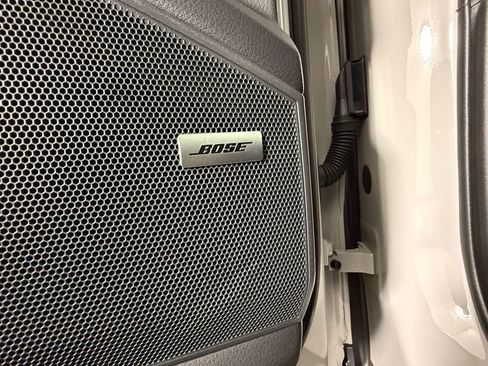 Certified 2025 Porsche Cayenne image 28