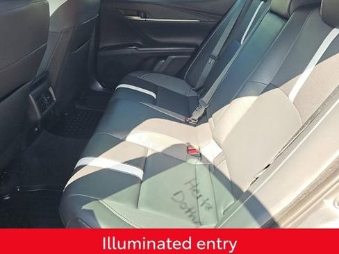 Used 2025 Toyota Camry SE FWD image 14