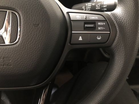 New 2026 Honda HR-V LX image 23