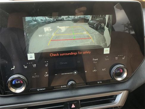 Used 2024 Lexus RX 350 Premium image 25