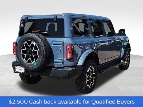 New 2025 Ford Bronco Outer Banks image 3