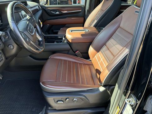 Used 2023 GMC Yukon XL Denali Ultimate image 25