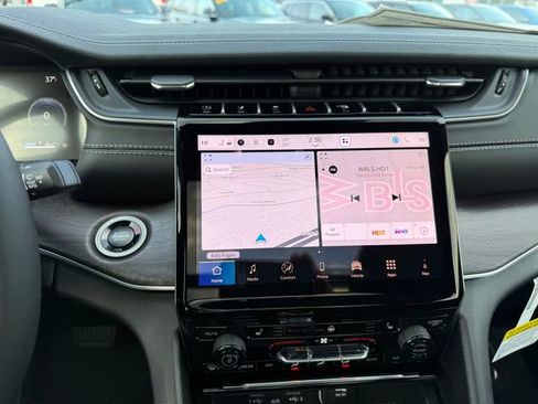 New 2025 Jeep Grand Cherokee Limited w/ MOPAR Finishing Package image 4