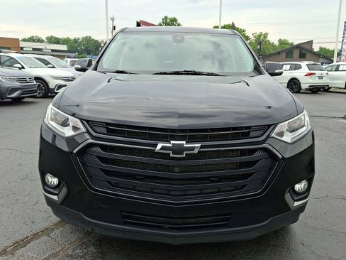 Used 2020 Chevrolet Traverse LT FWD image 2