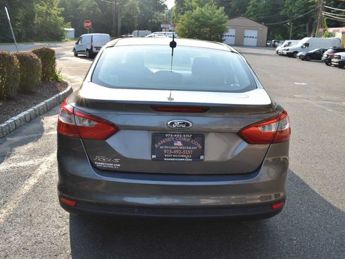 Used 2014 Ford Focus S FWD image 5