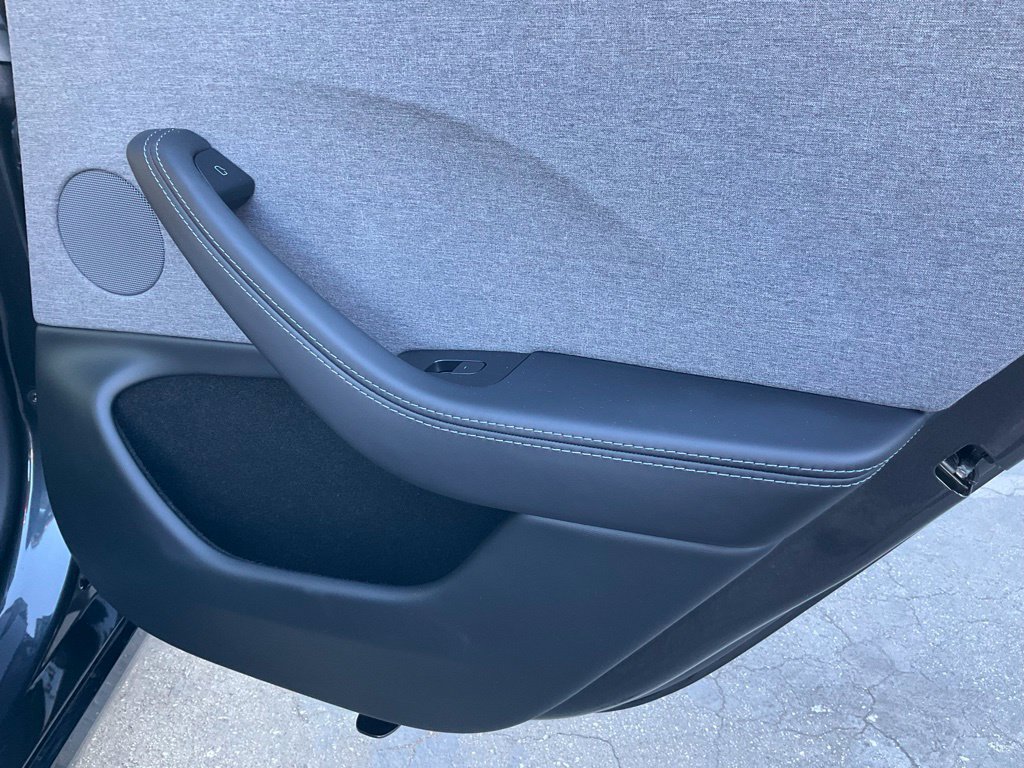 Used 2025 Tesla Model 3 Long Range RWD image 59