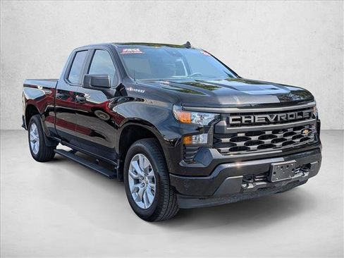 Used 2025 Chevrolet Silverado 1500 Custom AWD/4WD image 3