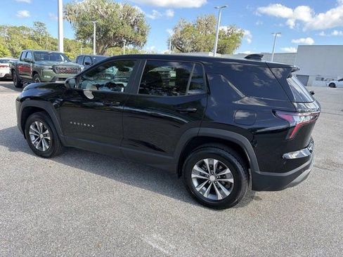 Used 2025 Chevrolet Equinox LT AWD/4WD image 4