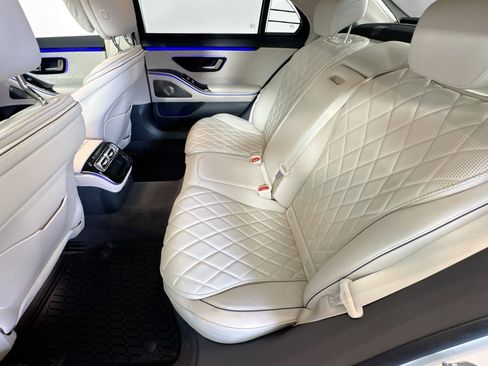 Certified 2025 Mercedes-Benz S 580 4MATIC Sedan image 23