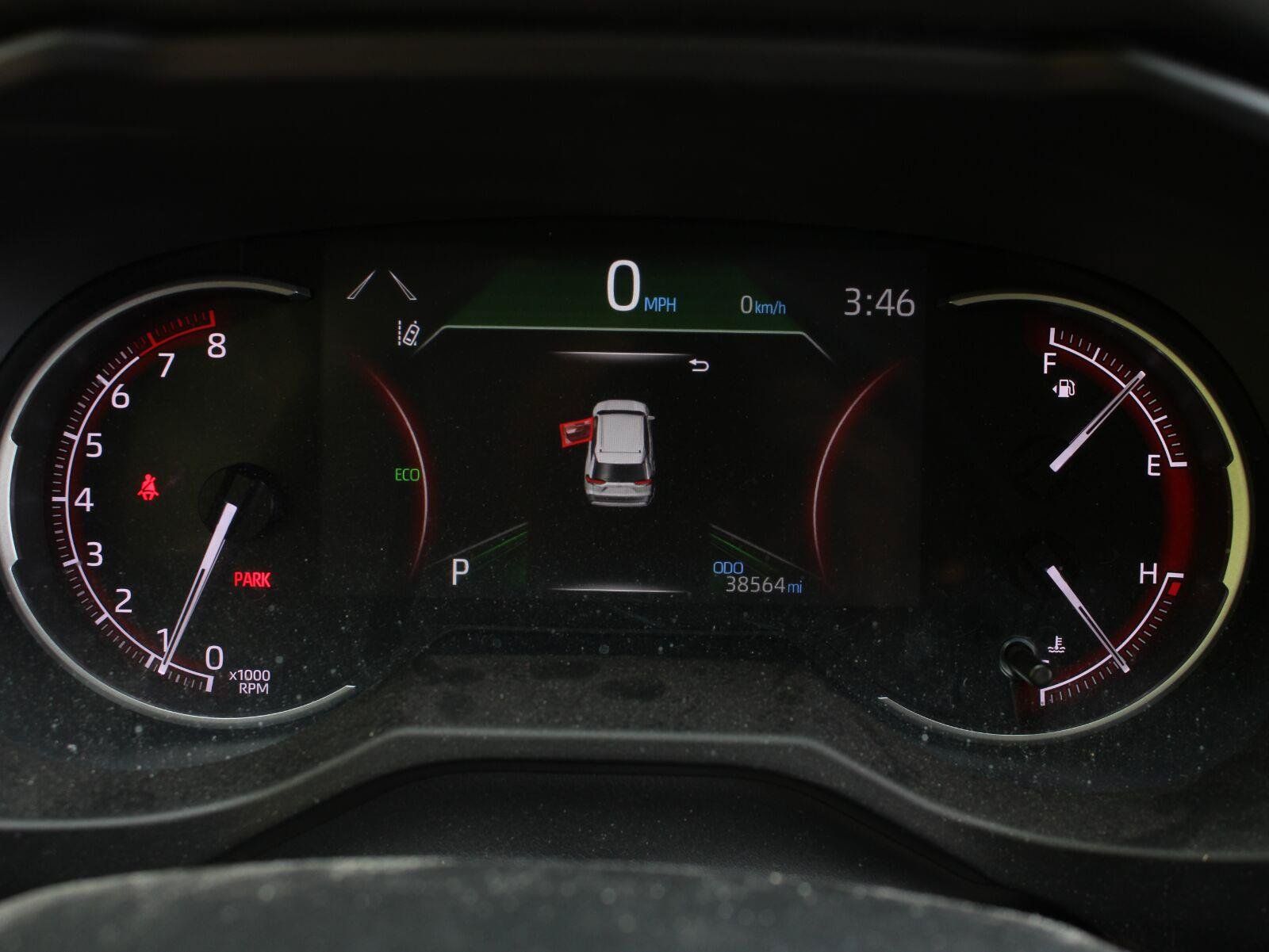 Used 2023 Toyota RAV4 LE AWD/4WD image 11