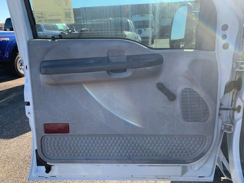 Used 2001 Ford F250 XLT image 12