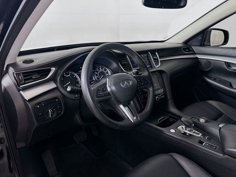 Used 2021 INFINITI QX50 Essential image 9