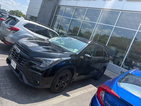 Used 2024 Subaru Ascent Onyx Edition AWD/4WD image 1