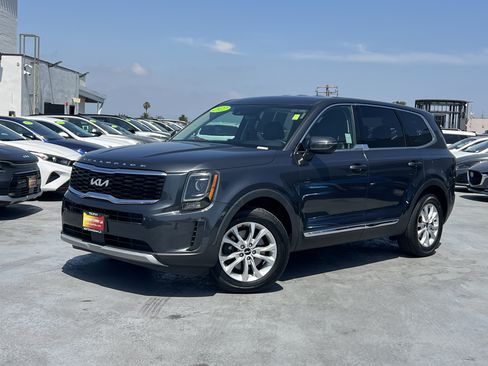 Used 2022 Kia Telluride LX FWD image 2
