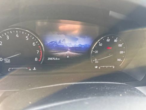Used 2023 Ford Explorer XLT RWD image 15