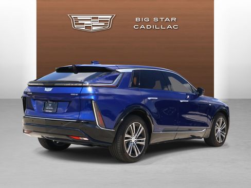 Used 2024 Cadillac Lyriq Luxury RWD image 5